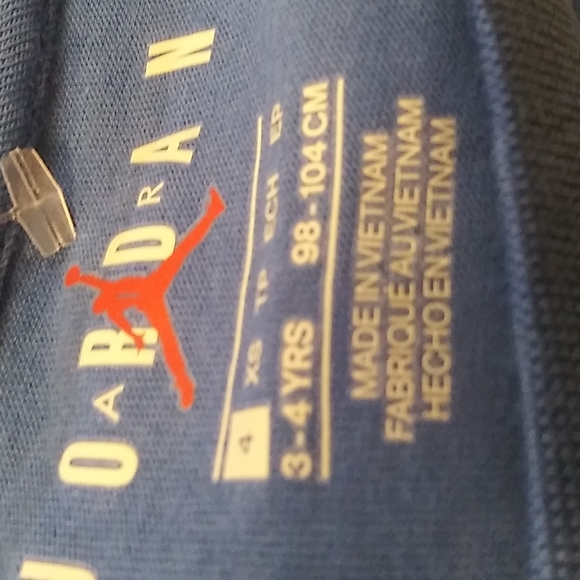 New Jordan long sleeve tee. - Picture 9 of 16